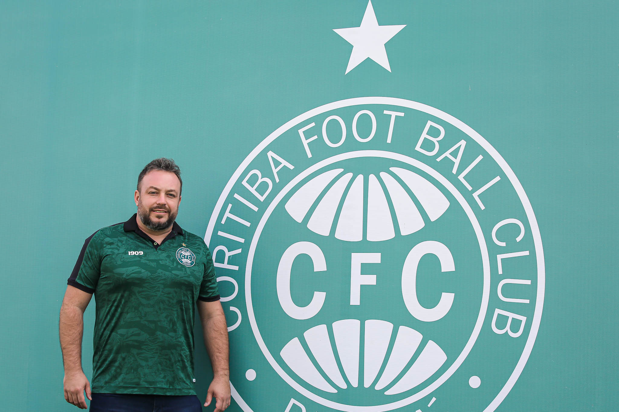 Guilherme Bossle  o novo treinador da Sub-20 e coordenador tcnico da Base Alviverde