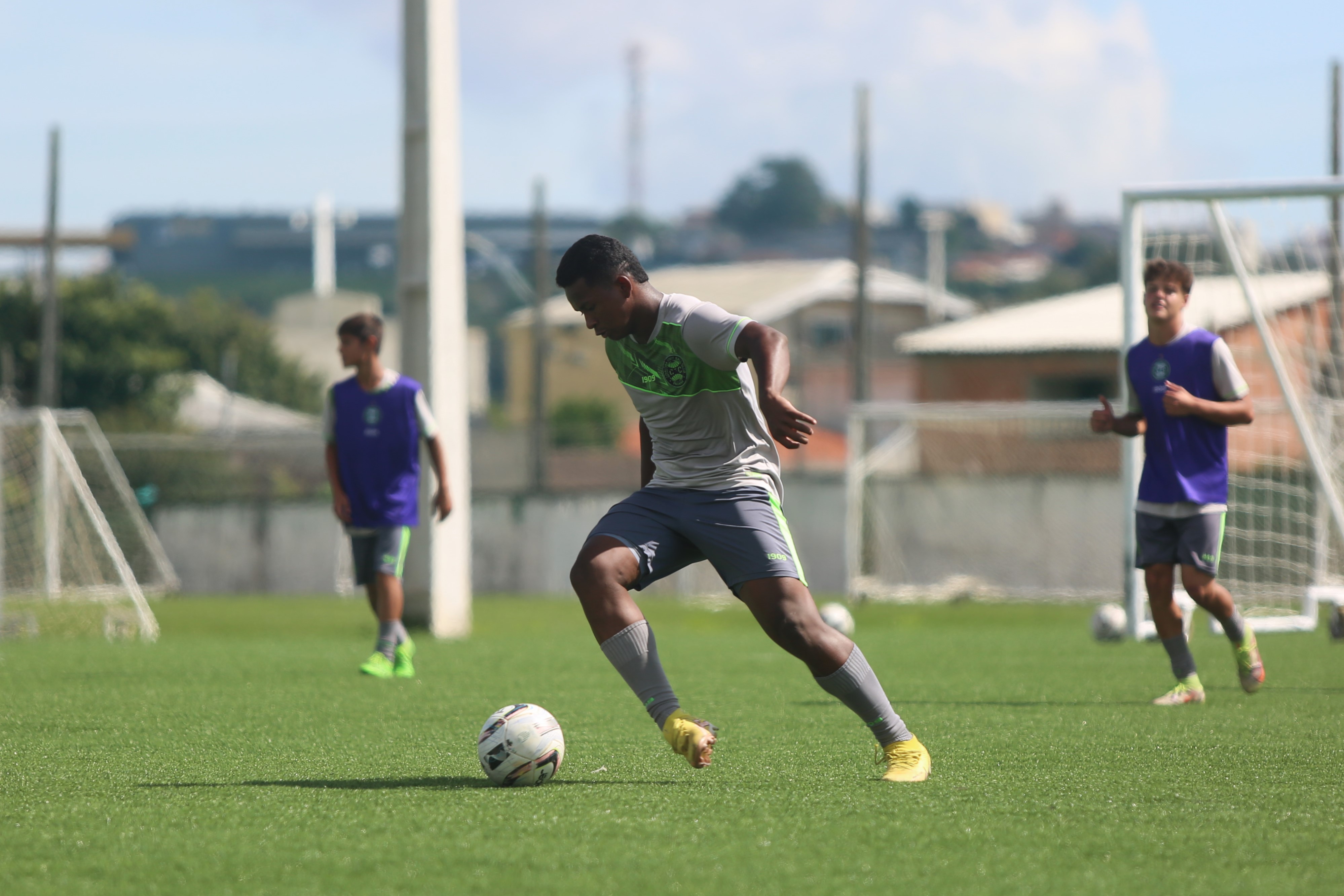 No CT da Graciosa, a equipe sub-20 atua pelo Paranaense