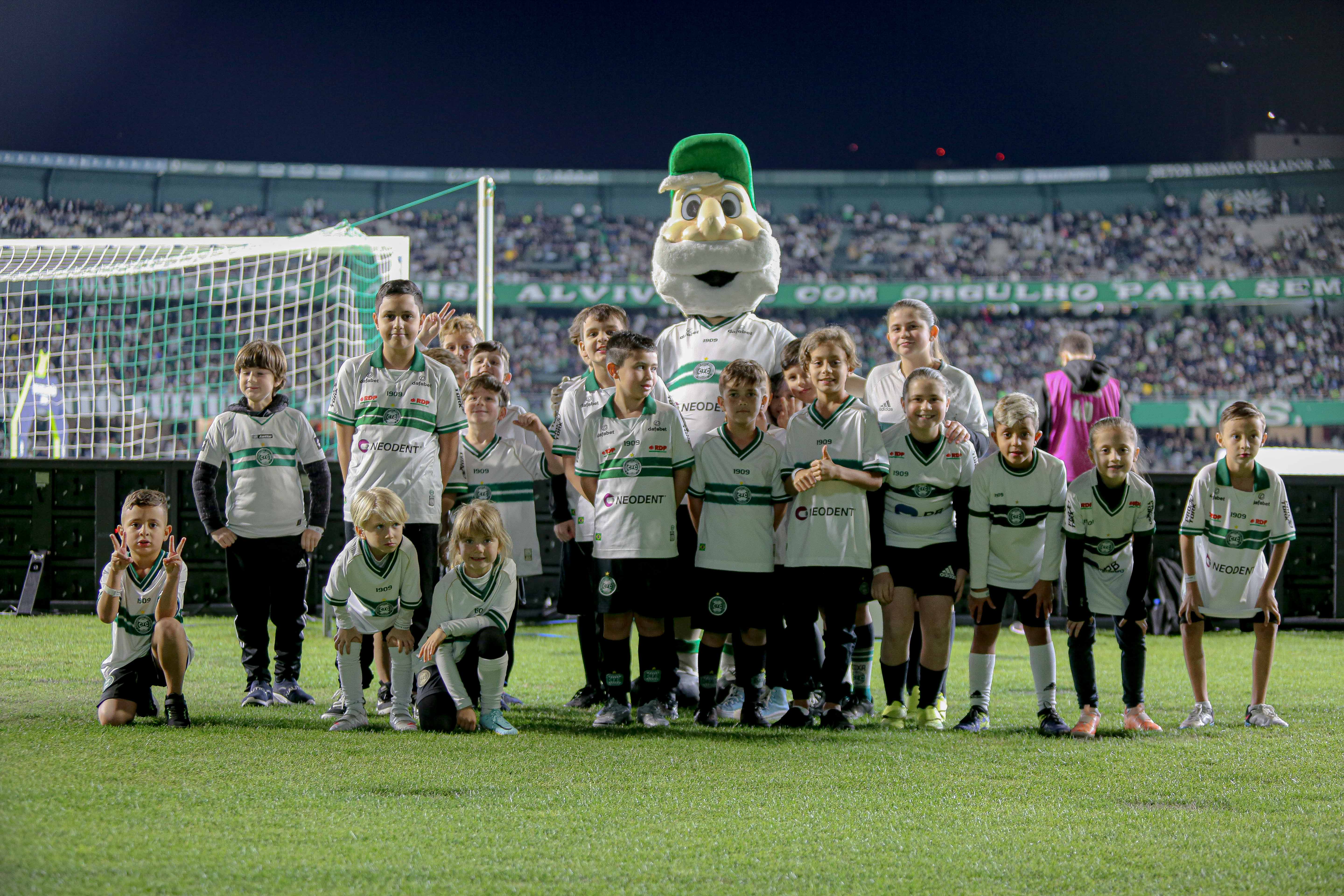 Mascotinhos #CFCxBAH