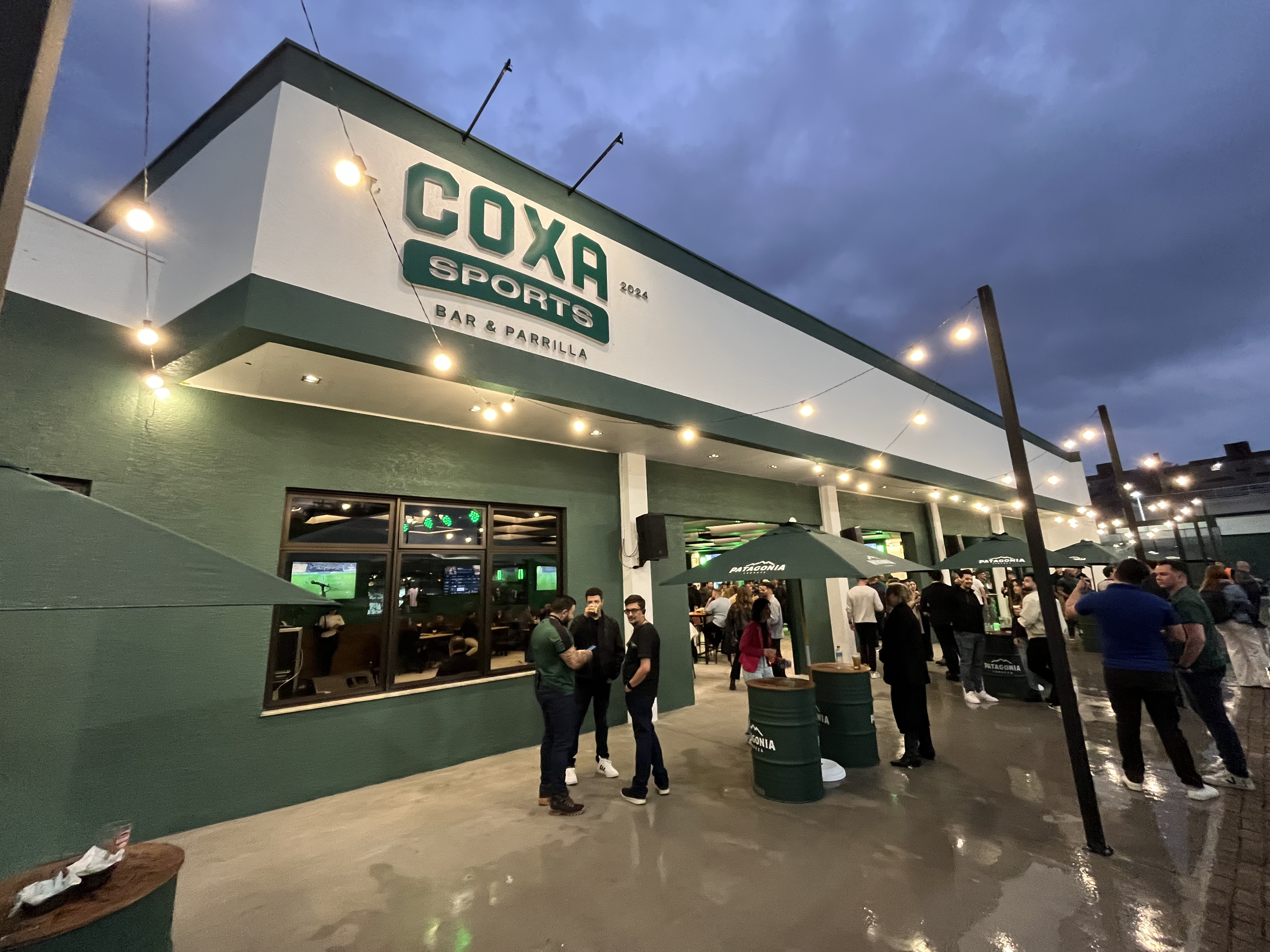 Chegou o Coxa Sports Bar no Couto Pereira!