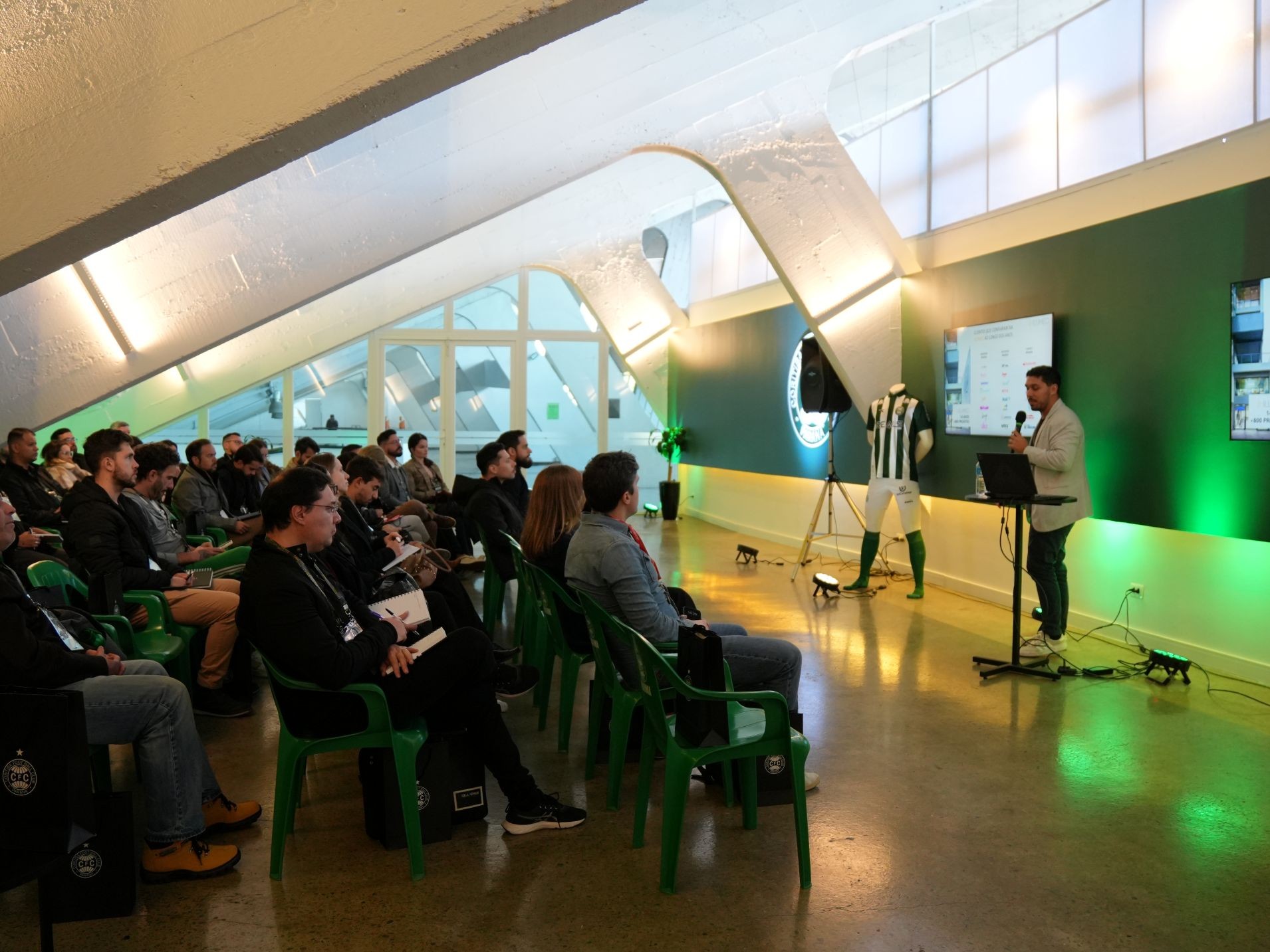 Coritiba e Ilumeo promovem evento sobre impacto do patrocnio esportivo no Brasil