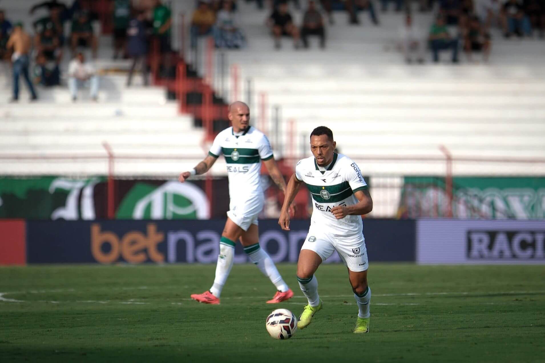 Coritiba empata com o Atltico-GO na 12 rodada da Srie B