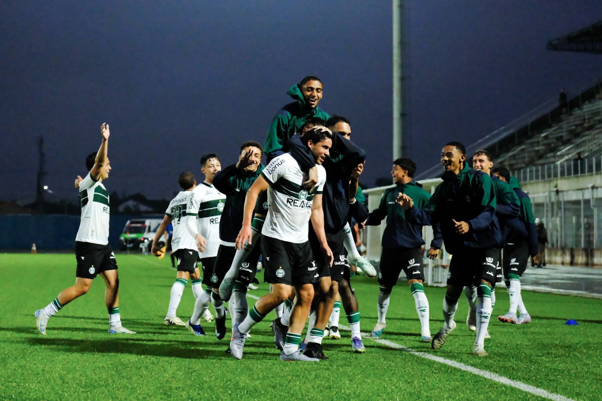 Coritiba empata com Rio Branco em sua estreia na Taa FPF 2025