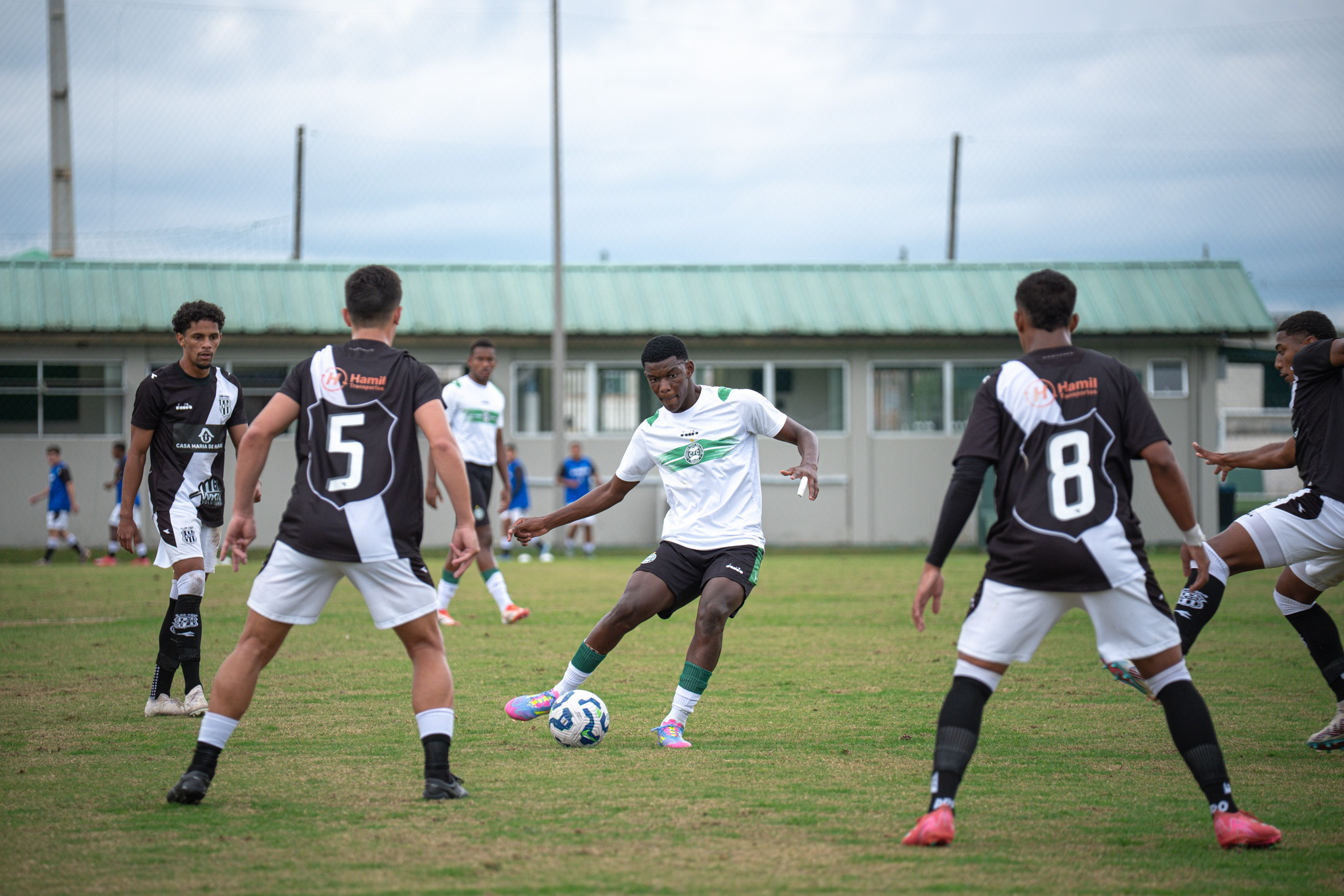 Sub-20 do Coritiba empata com a Ponte Preta