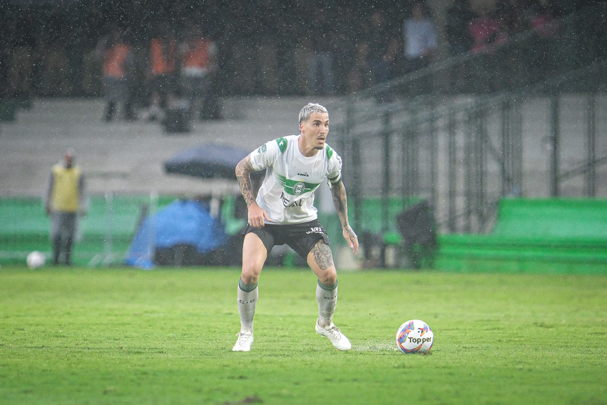 Clssico AtleTIBA termina tudo igual no Couto Pereira