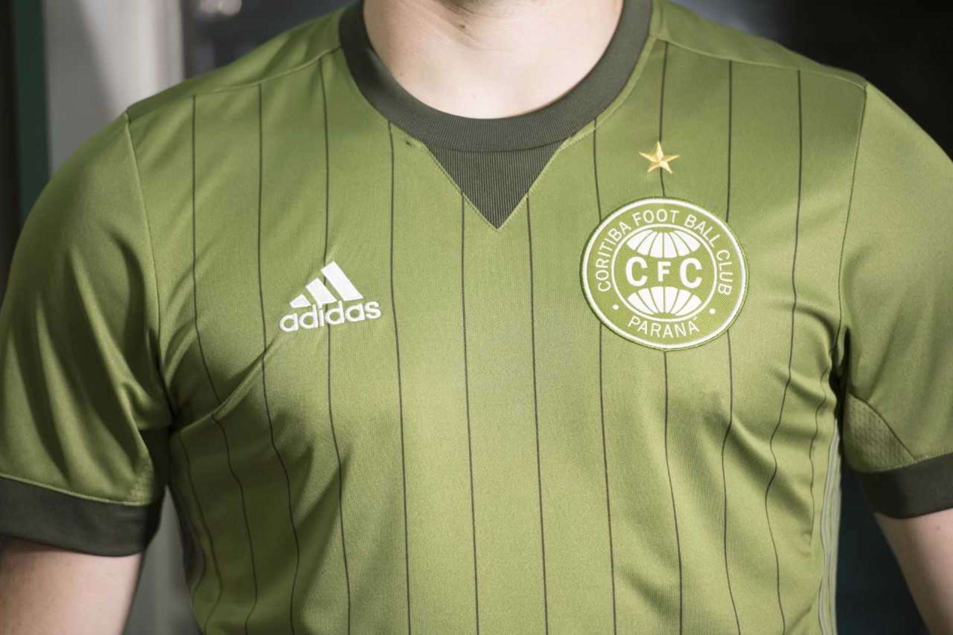 Coritiba lana novo uniforme 