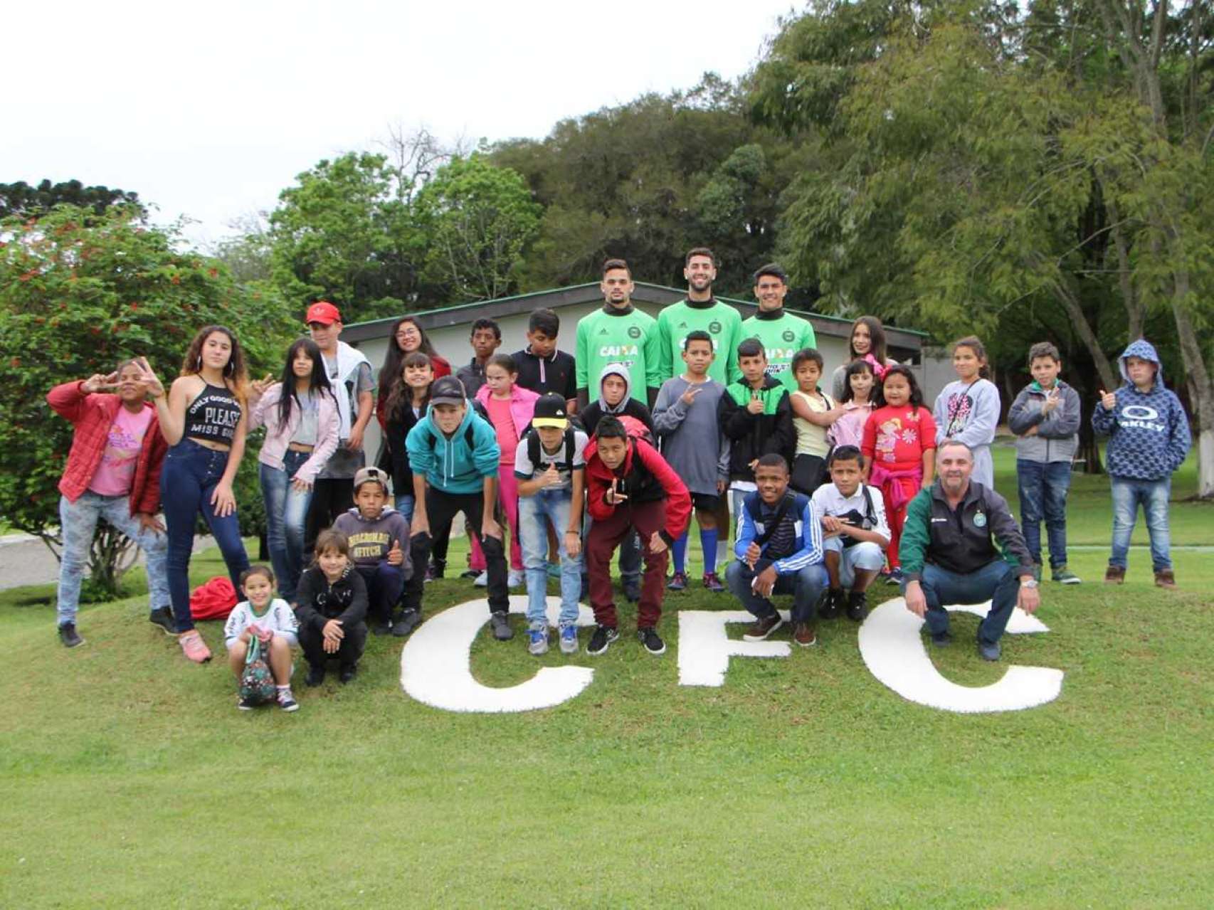 CRAS da Juventude de So Jos dos Pinhais visita o CT