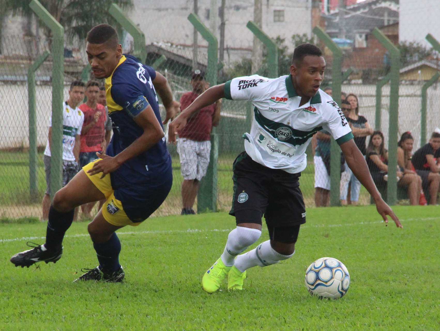 Goleada no Paranaense Sub-19