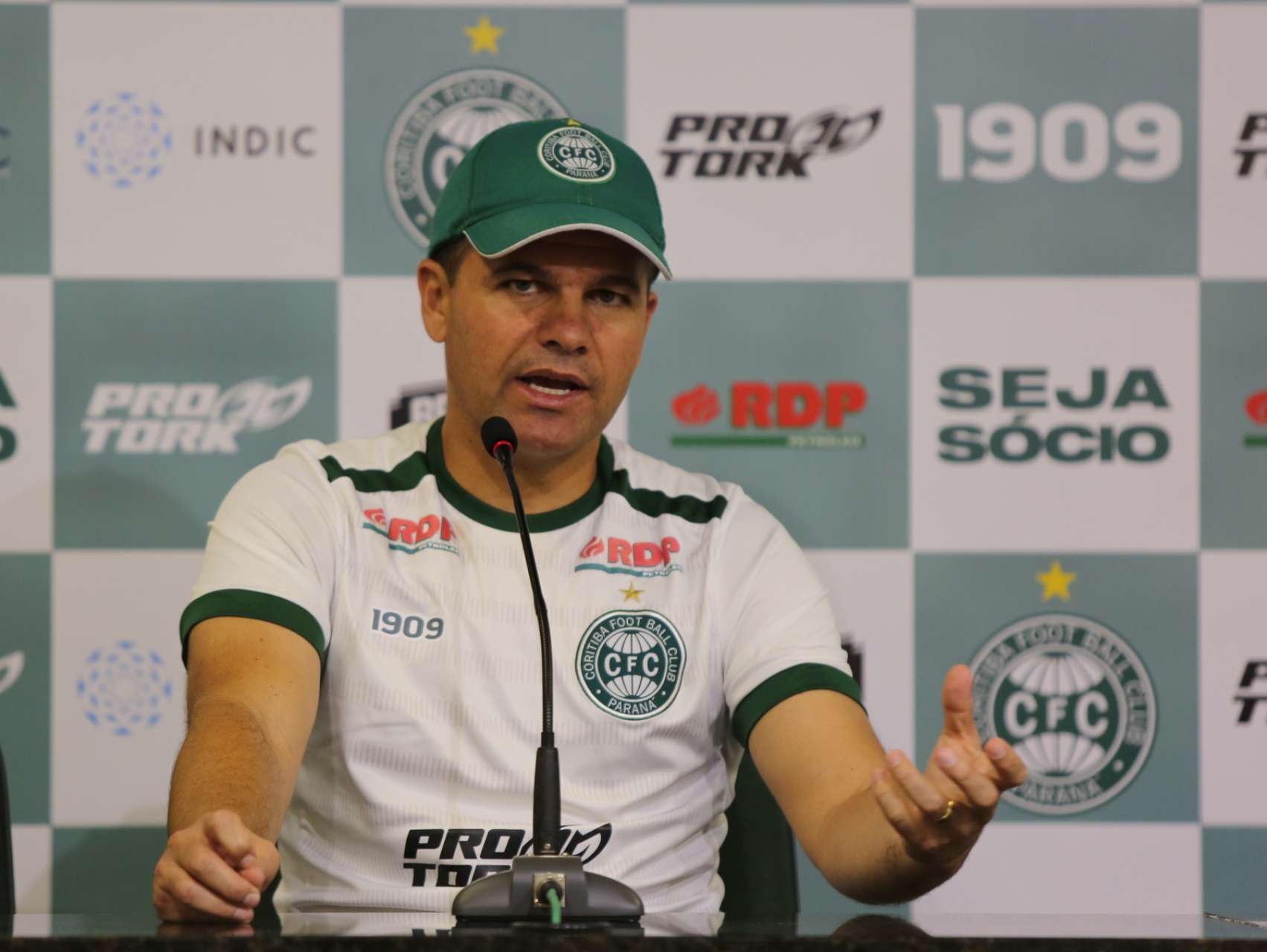 Trabalhar no Coritiba  motivo de orgulho