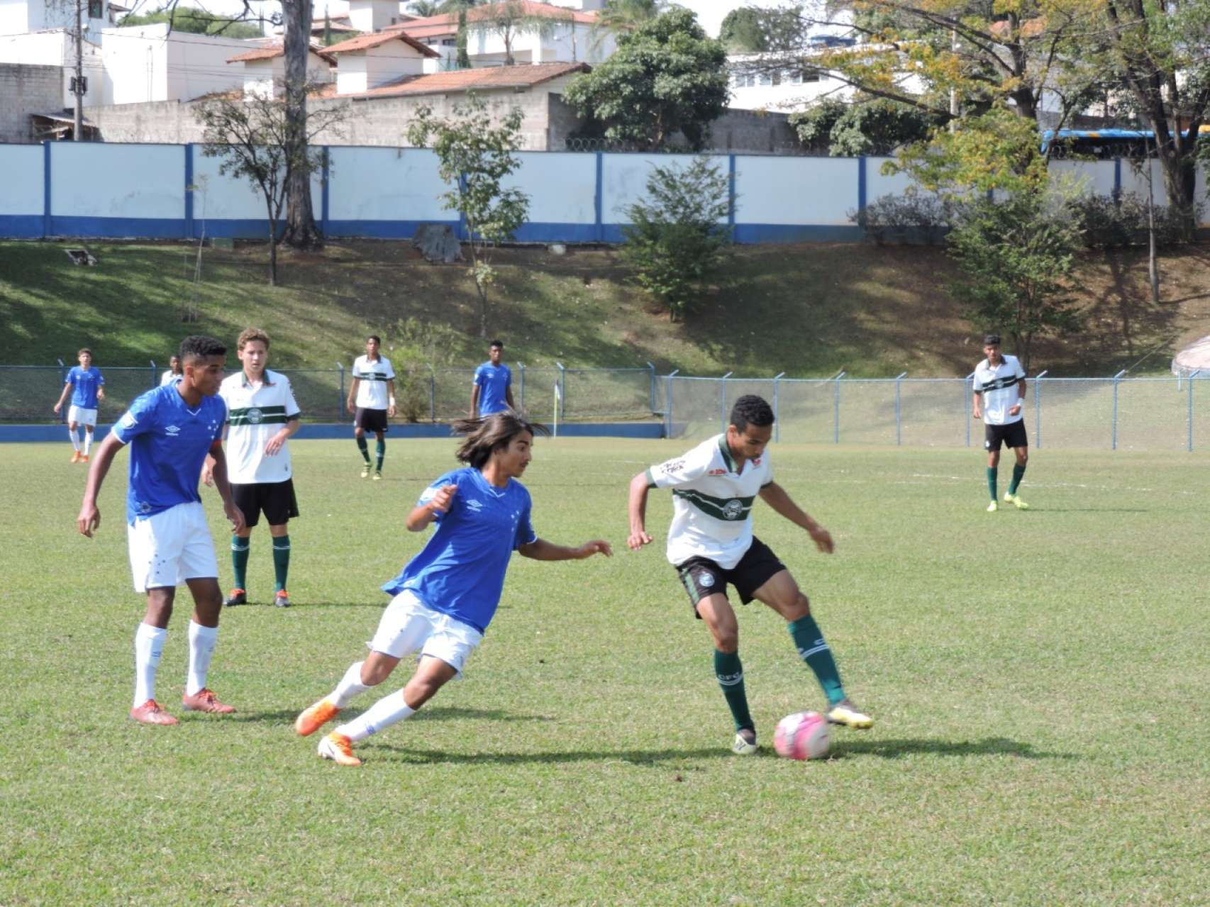Coxa empata com o Cruzeiro na Copa BH 