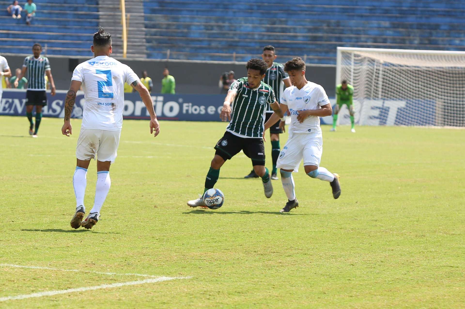 Coxa perde para o Londrina