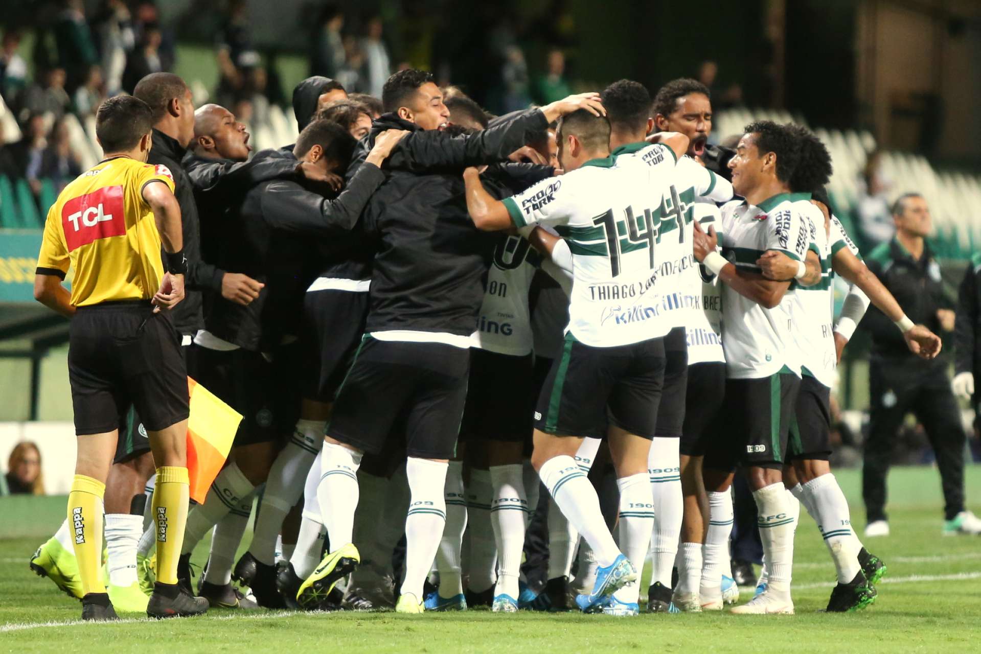 Coxa vence o Guarani