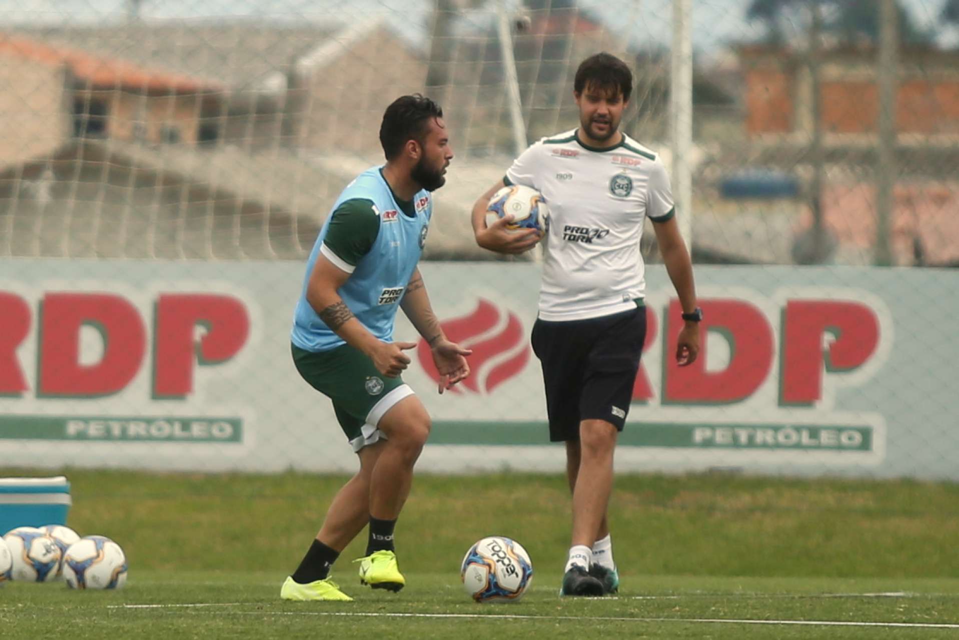 Coxa mantm o foco para pegar o Bragantino