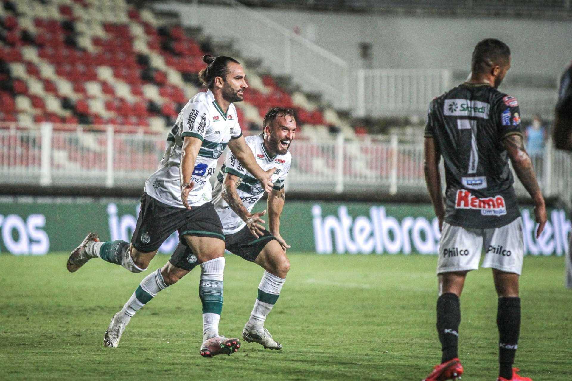 Coxa avança na Copa do Brasil