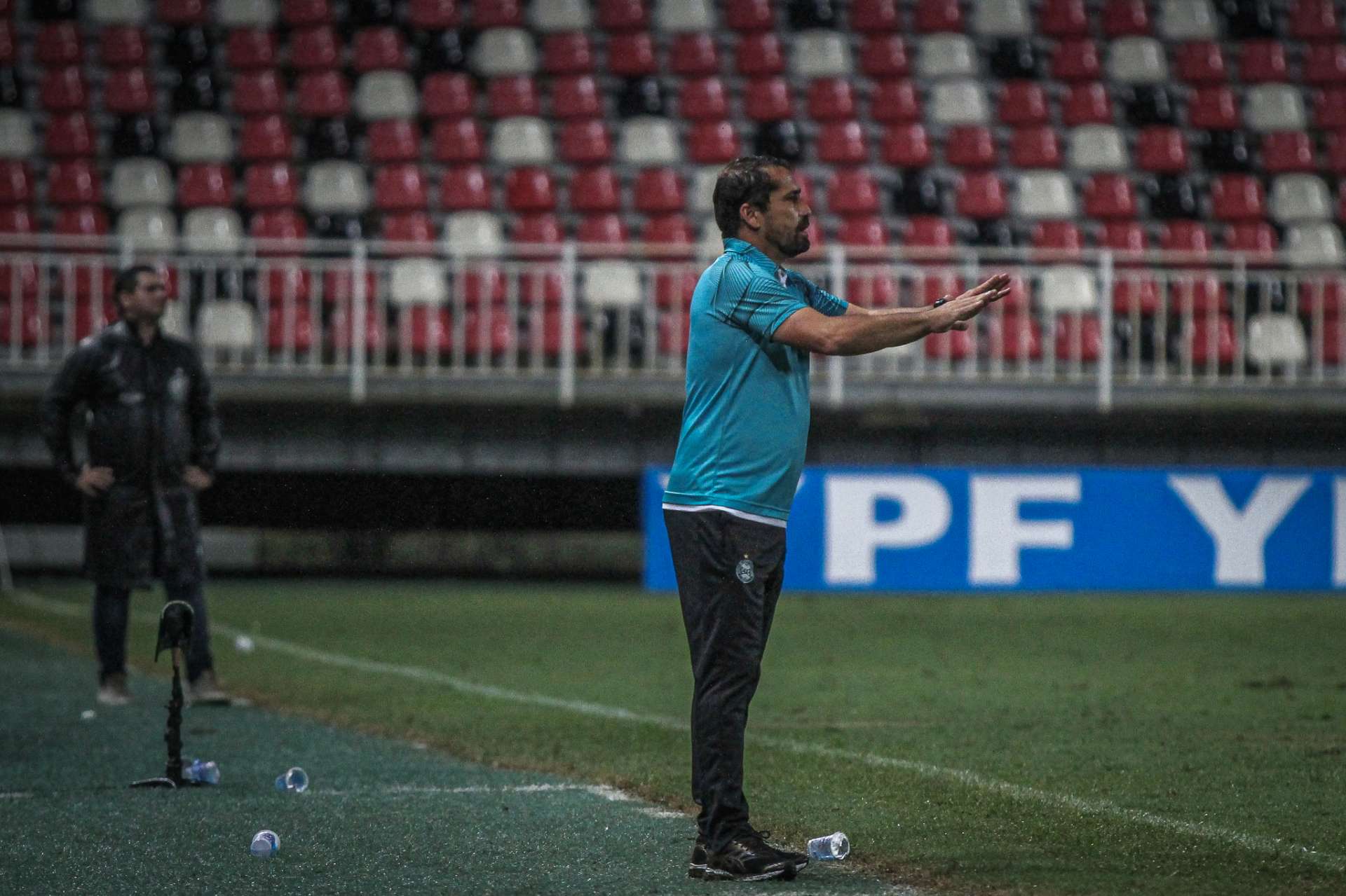 Treinador fala aps vitria do Coxa