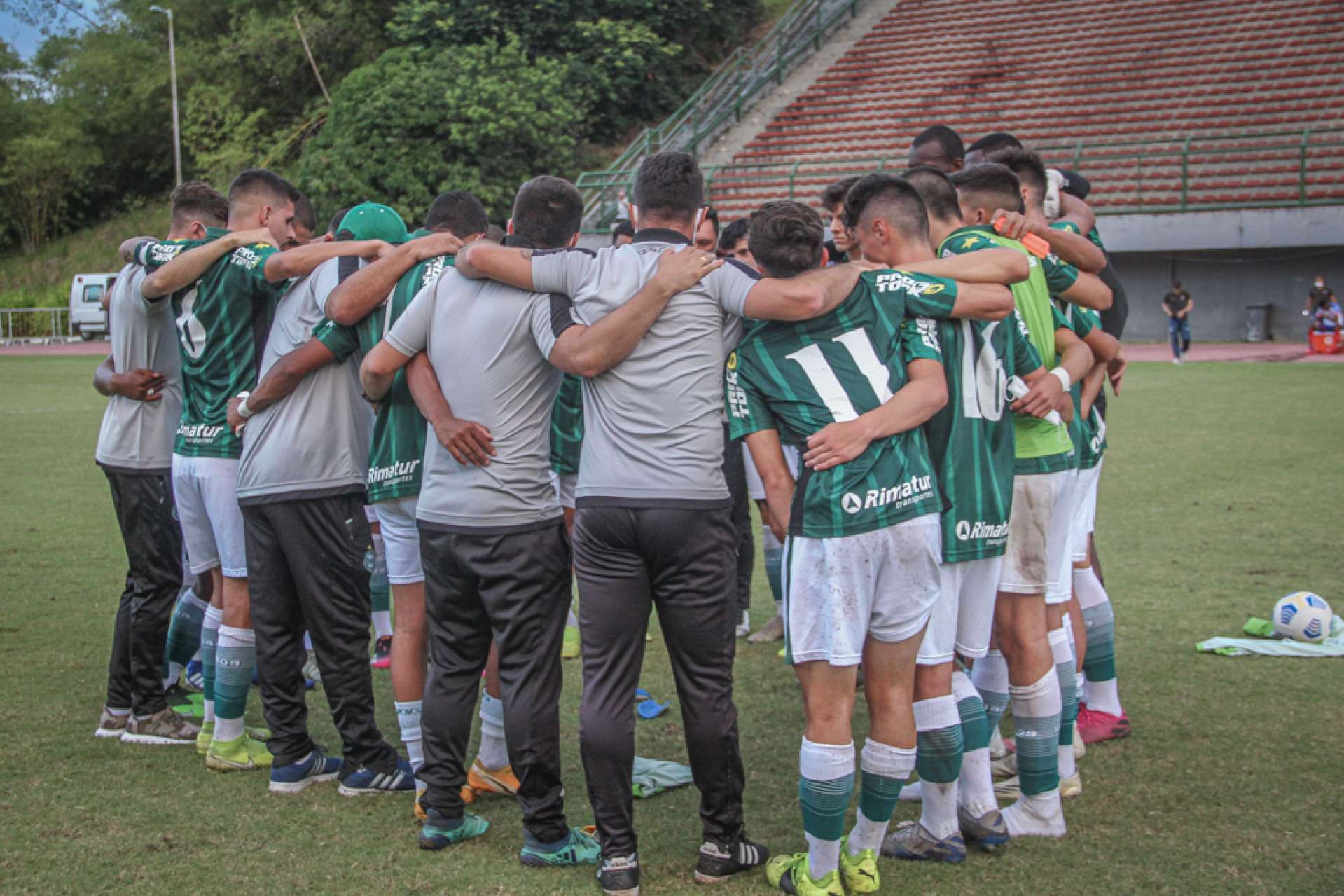 Sub-20 focado na semifinal!