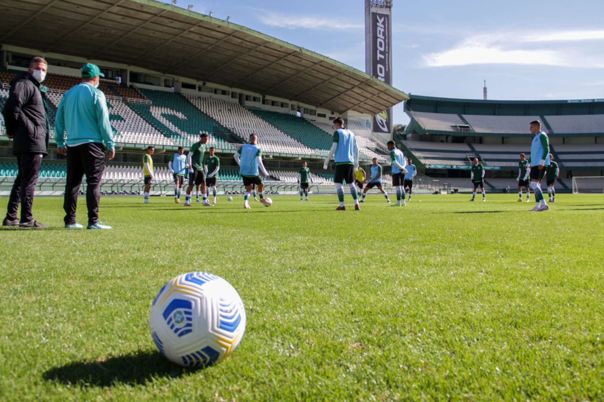 Categorias de base em campo
