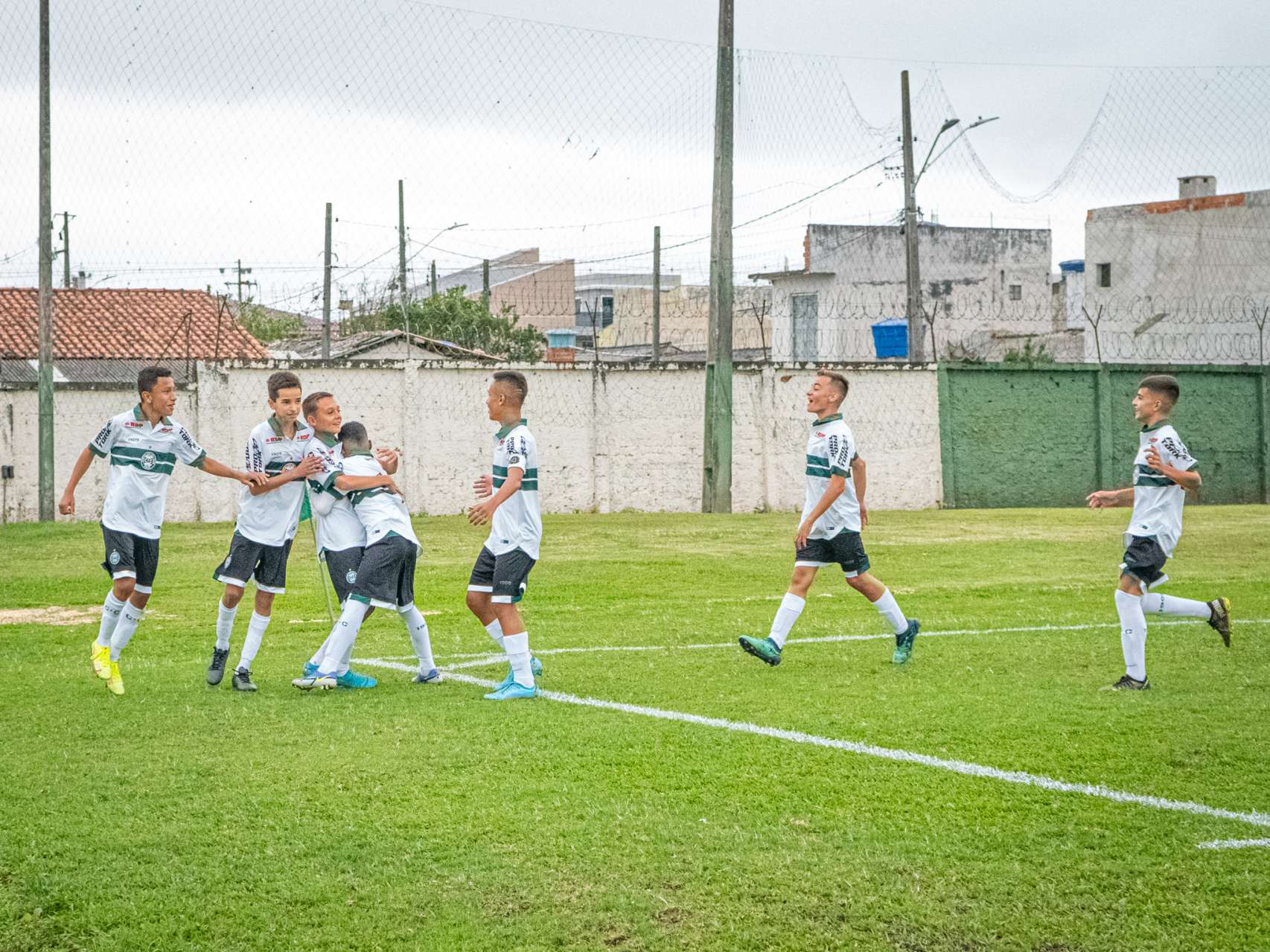 Sbado de vitrias nas categorias de base do Coxa