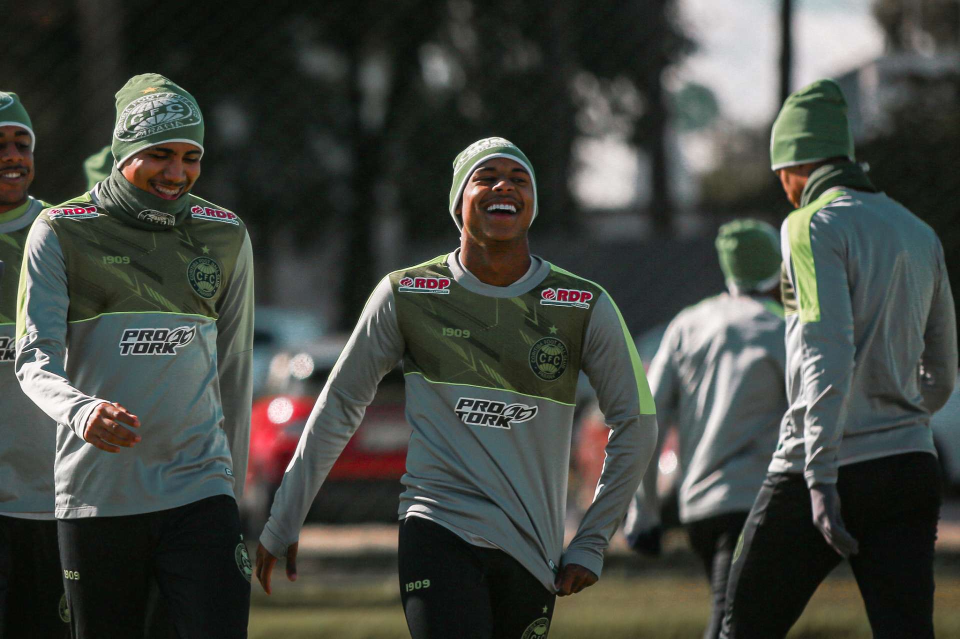 Relacionados para AGOxCFC