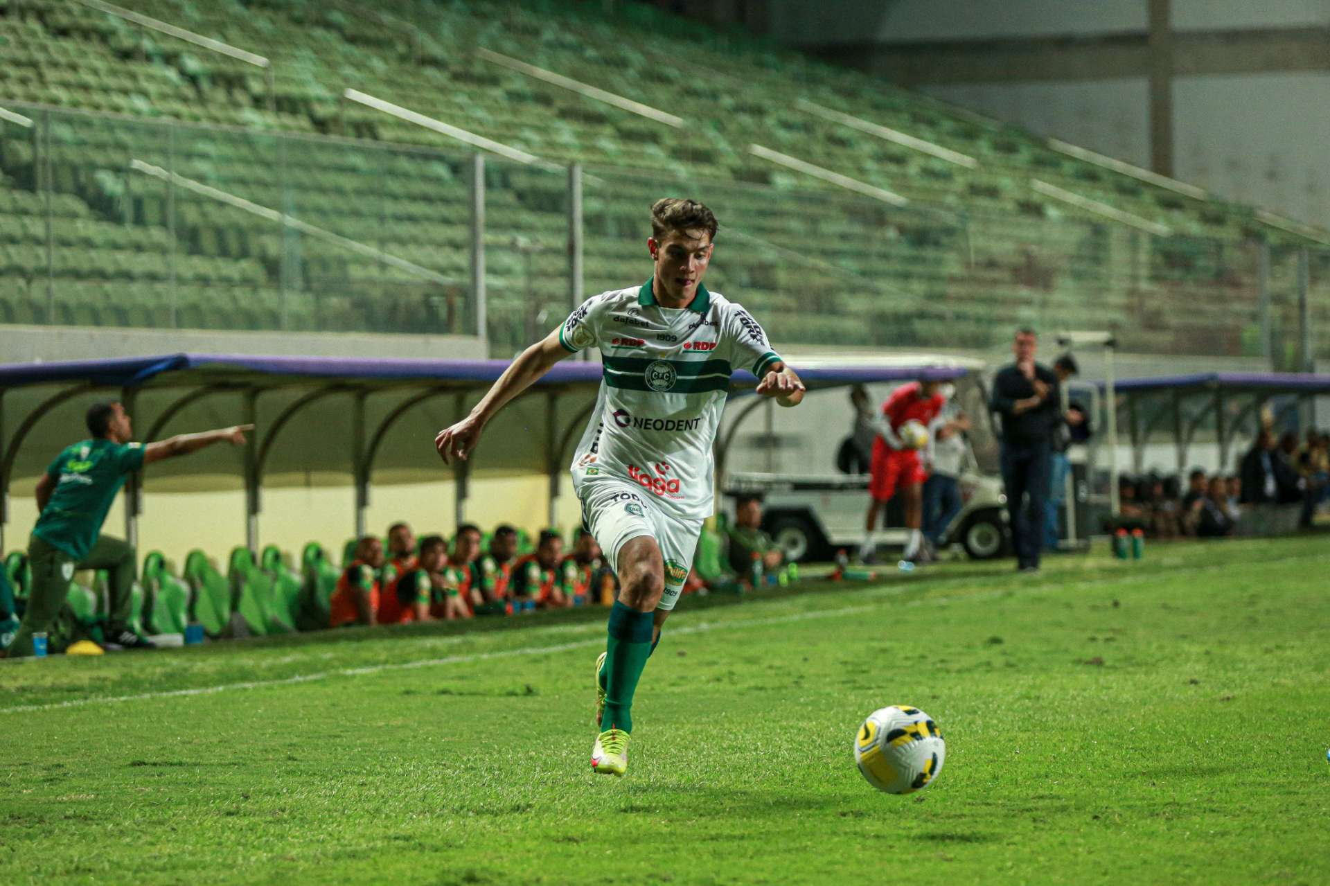 Coritiba perde no Independncia 