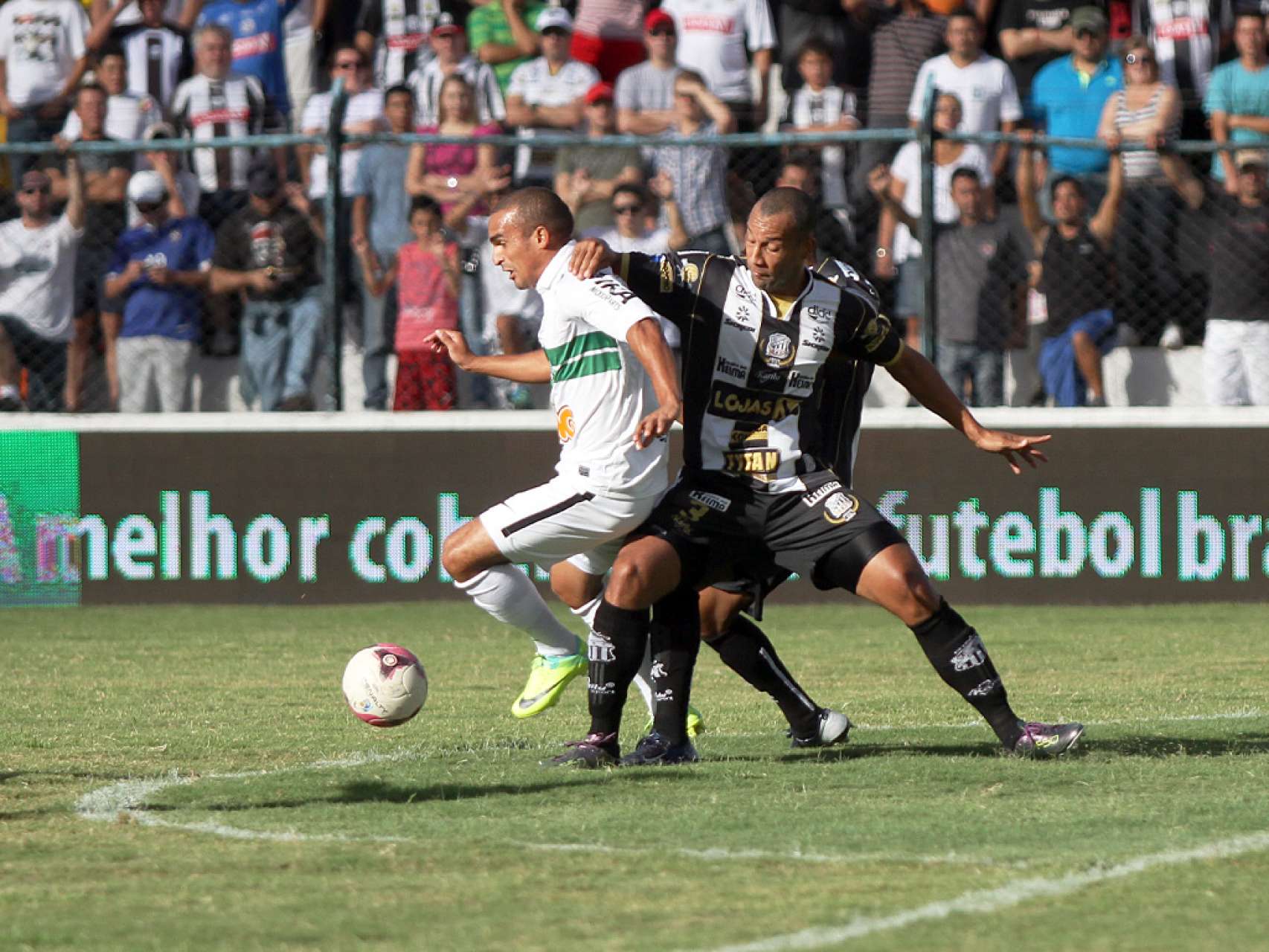 Confira os jogos do Coxa no Paranaense 2013