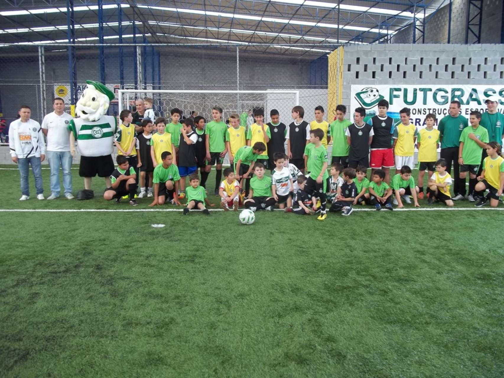 Nova Escola Coxa em Araucria