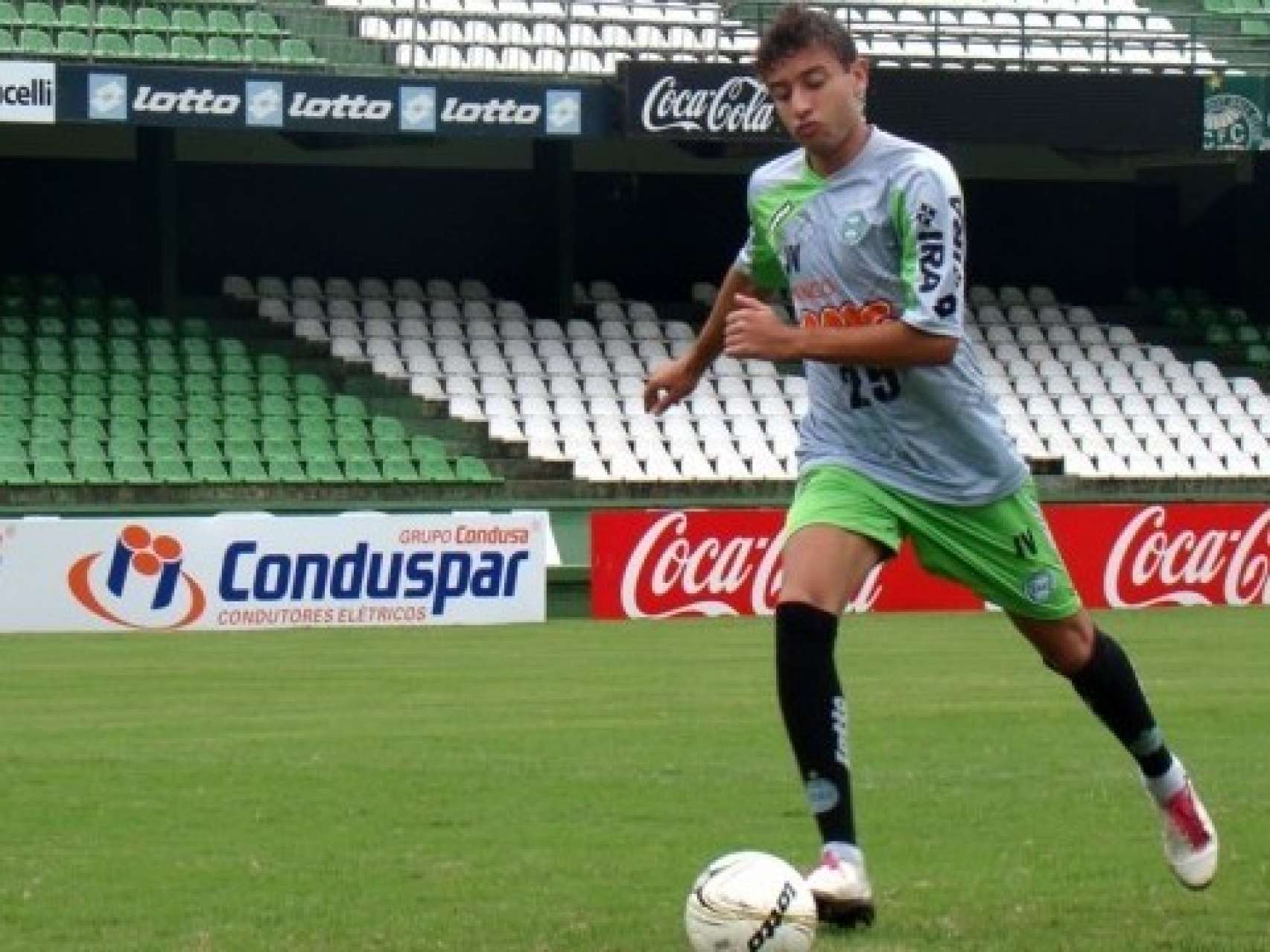 Atleta Coxa no futebol holands
