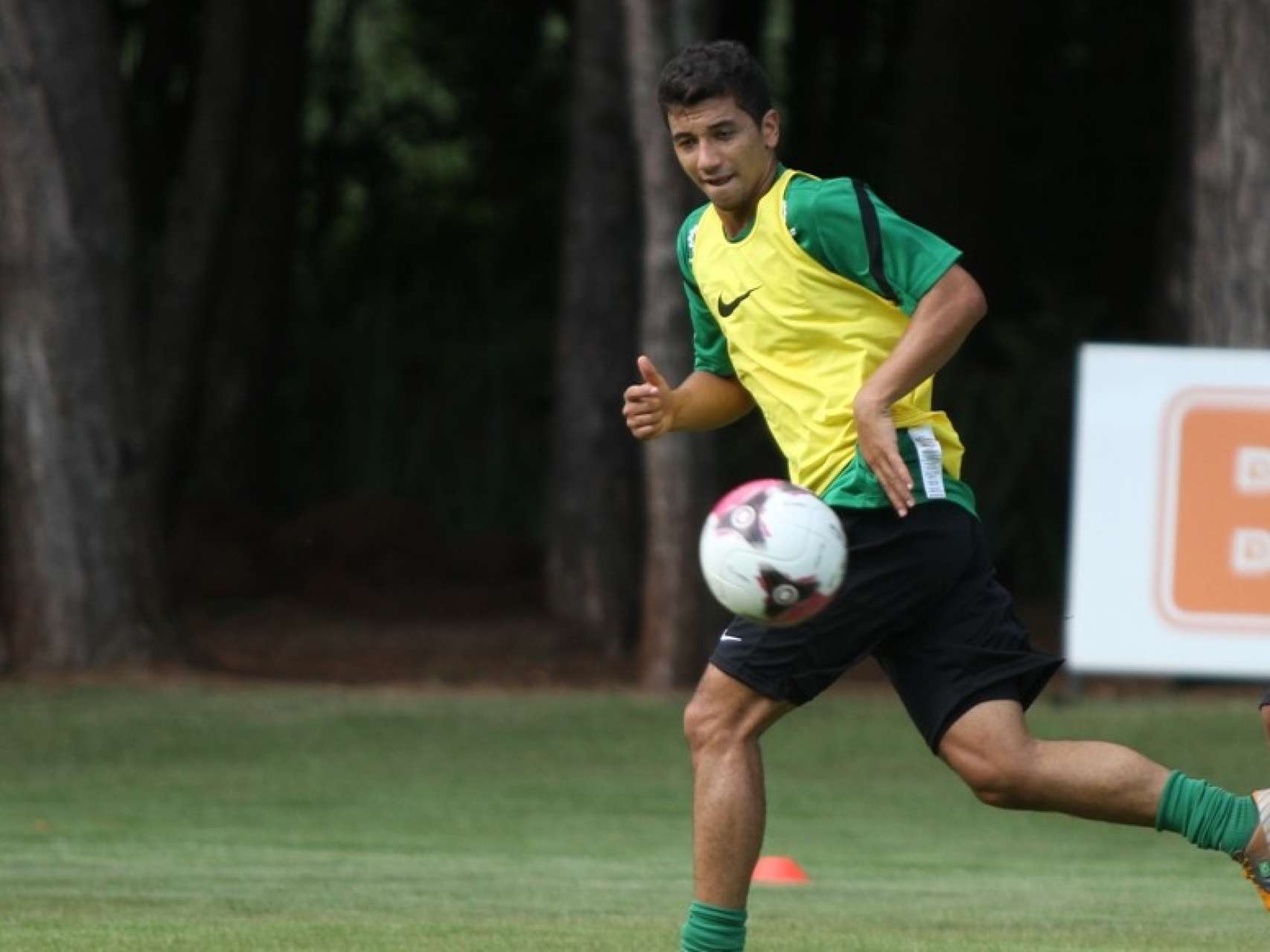 Renan Oliveira est vetado