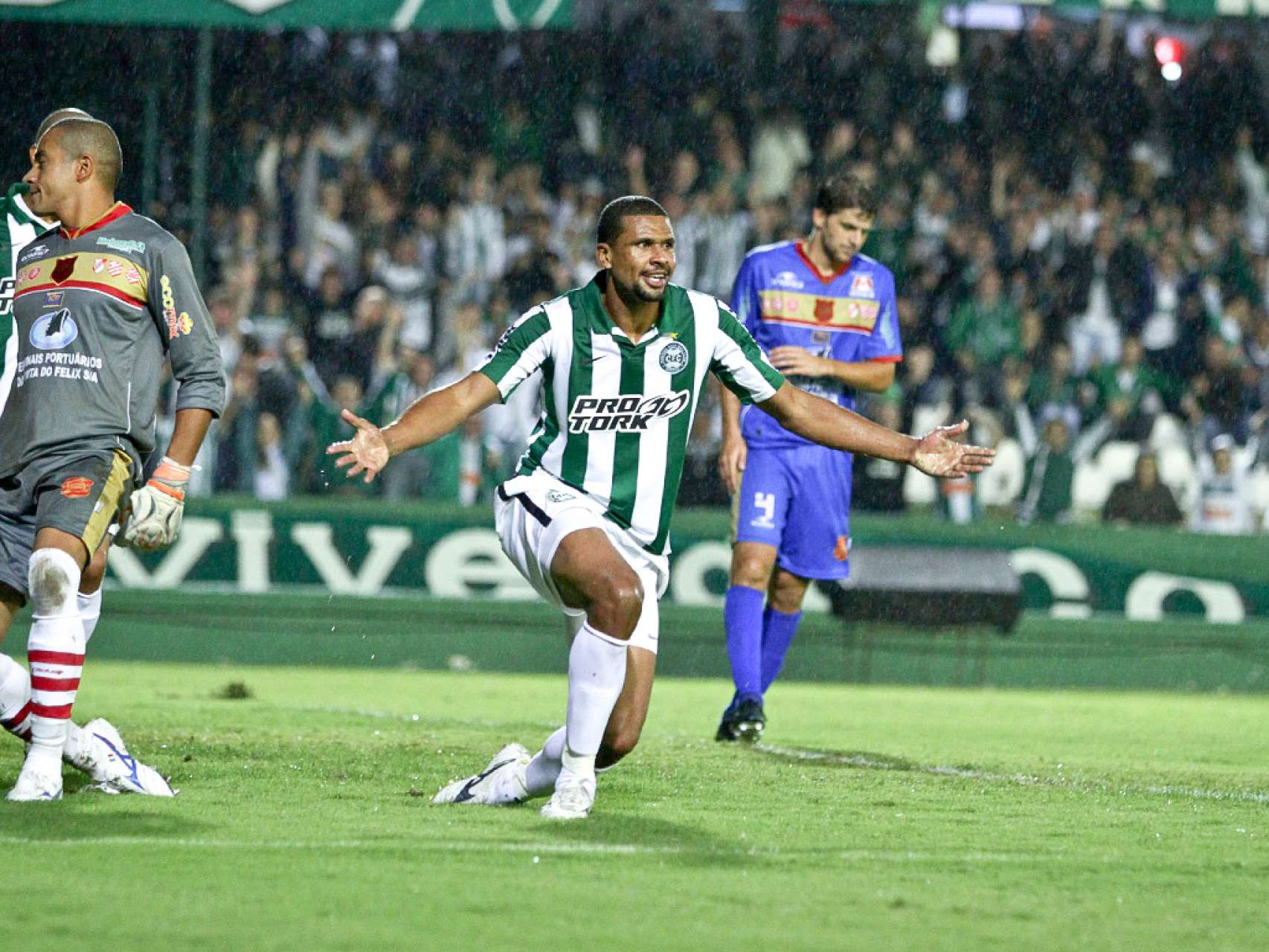 Com trajetria vitoriosa, Pereira se despede do Coxa