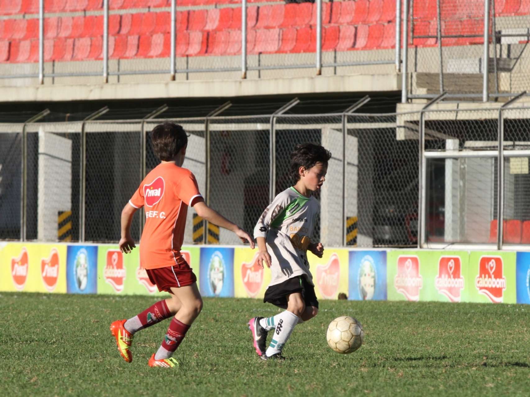 Sub-11 e Sub-13 seguem lderes