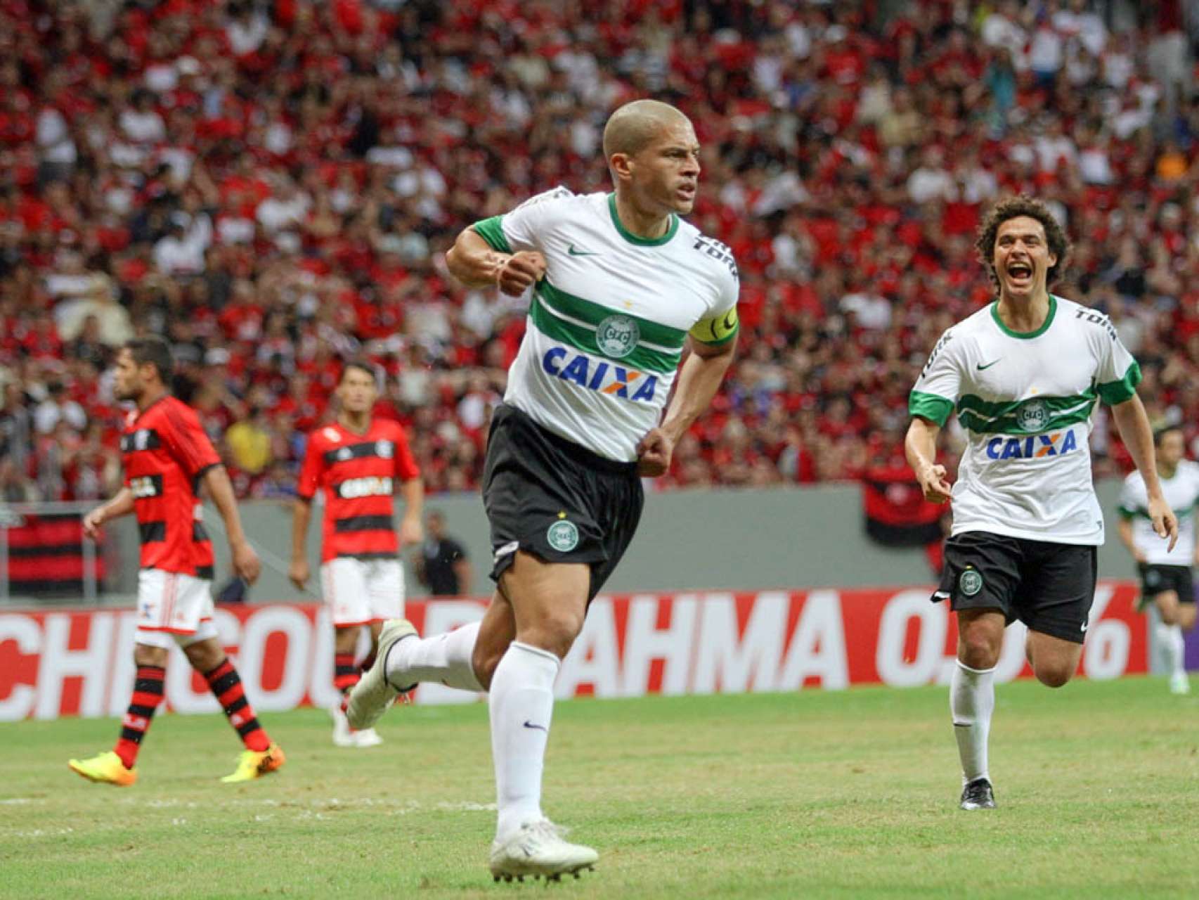 Alex  destaque no Estado