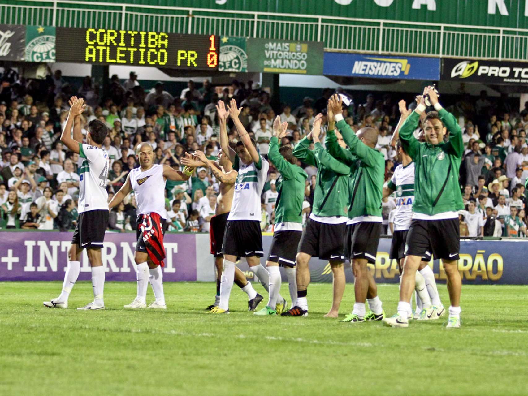 Galeria Coxa: Coritiba vence clssico