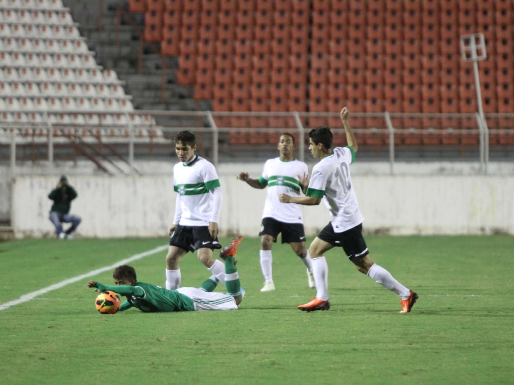 Galeria Coxa: Sub-17 elimina o Palmeiras