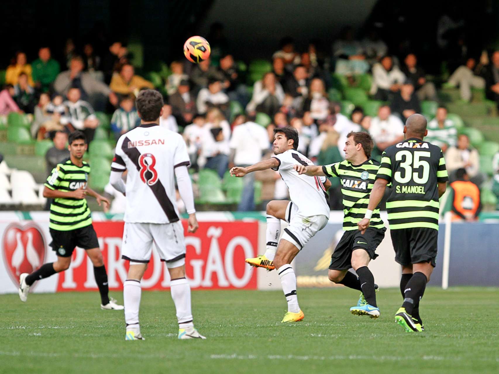 Coxa perde para o Vasco