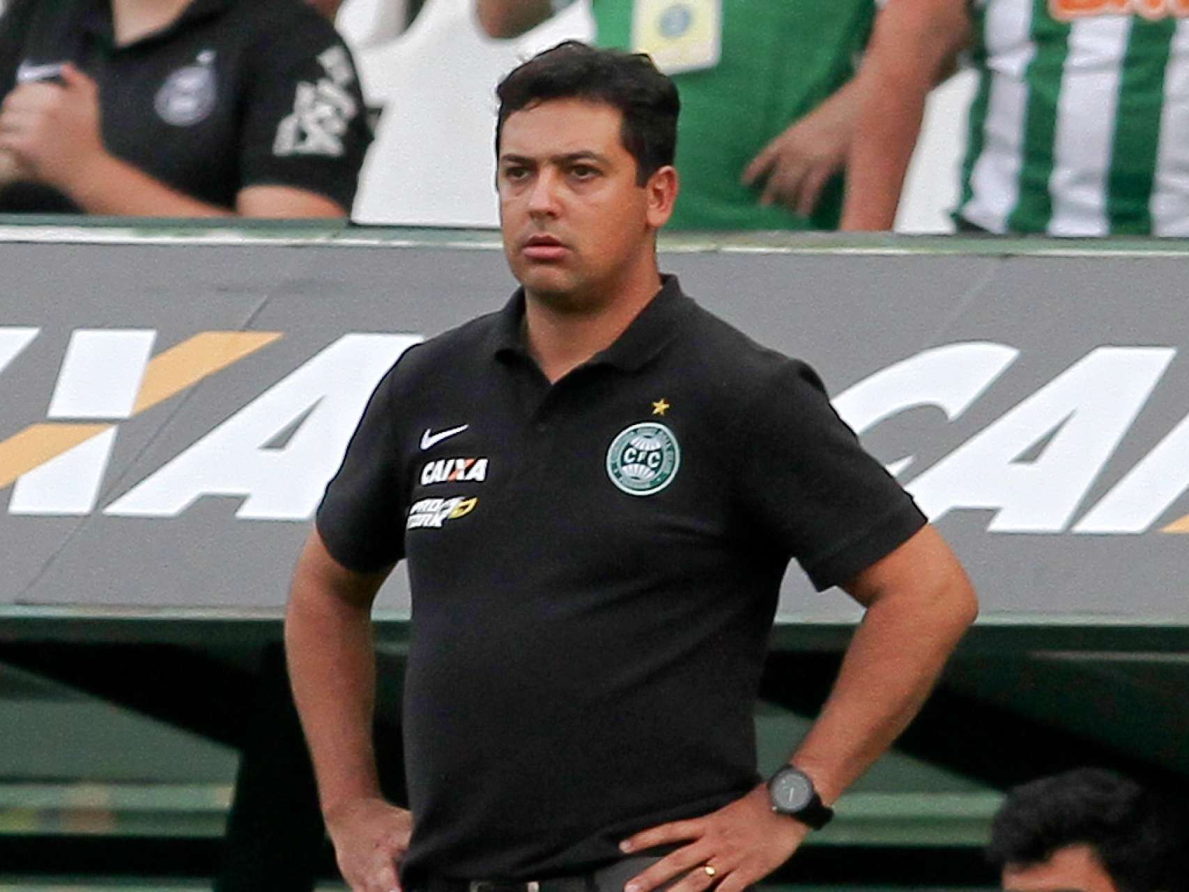 Com vitria, Marquinhos completa um ano como tcnico do Coxa