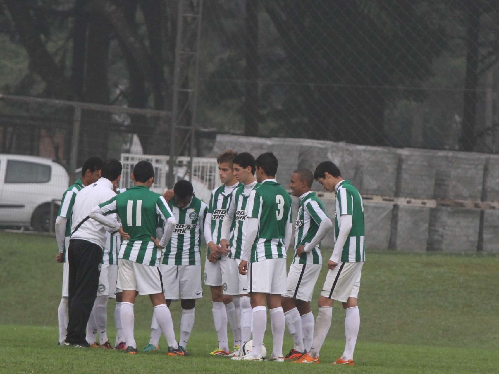 Sub-15 disputa final no Couto Pereira