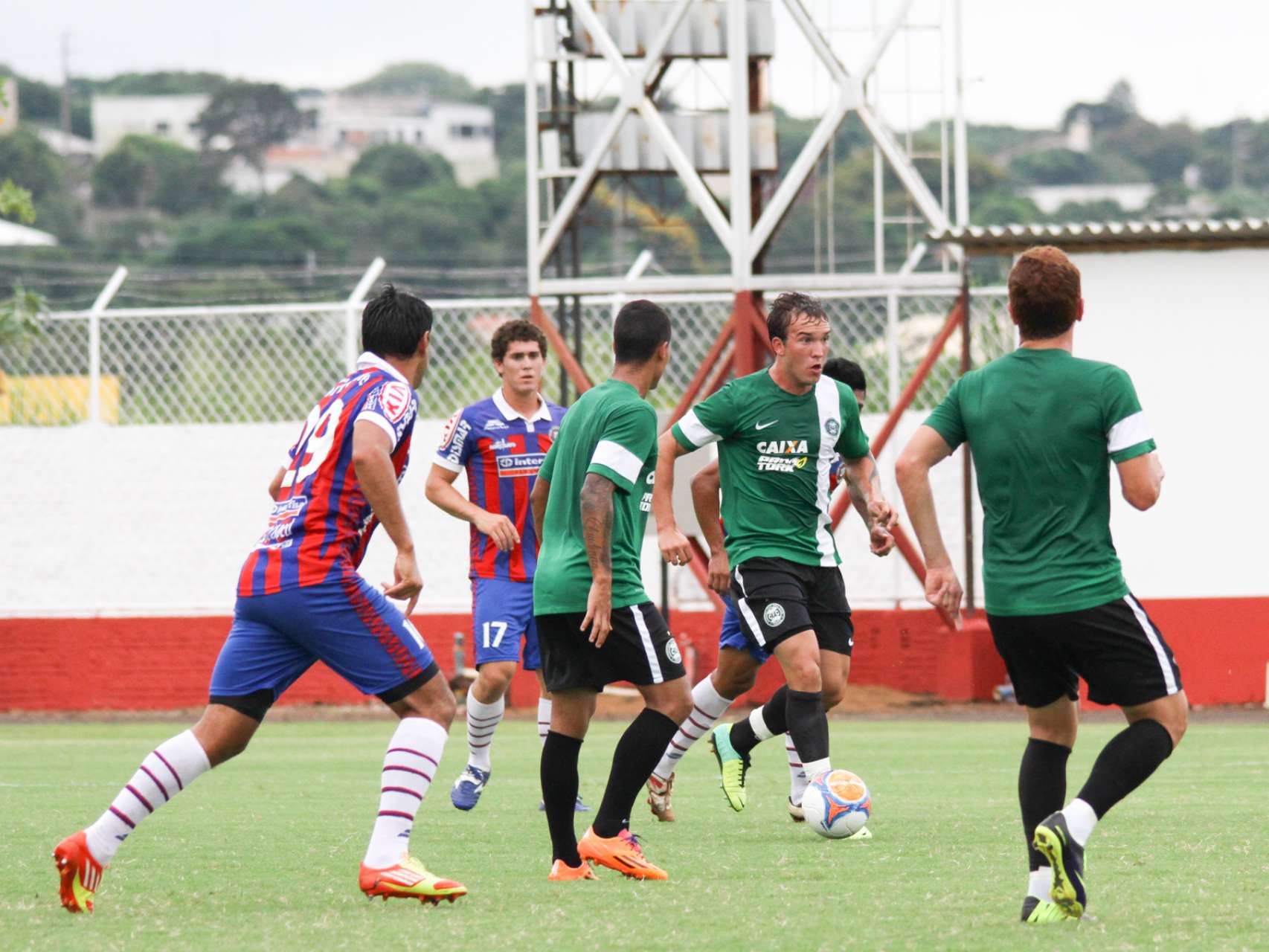 Treino leva Coxa a situao de jogo