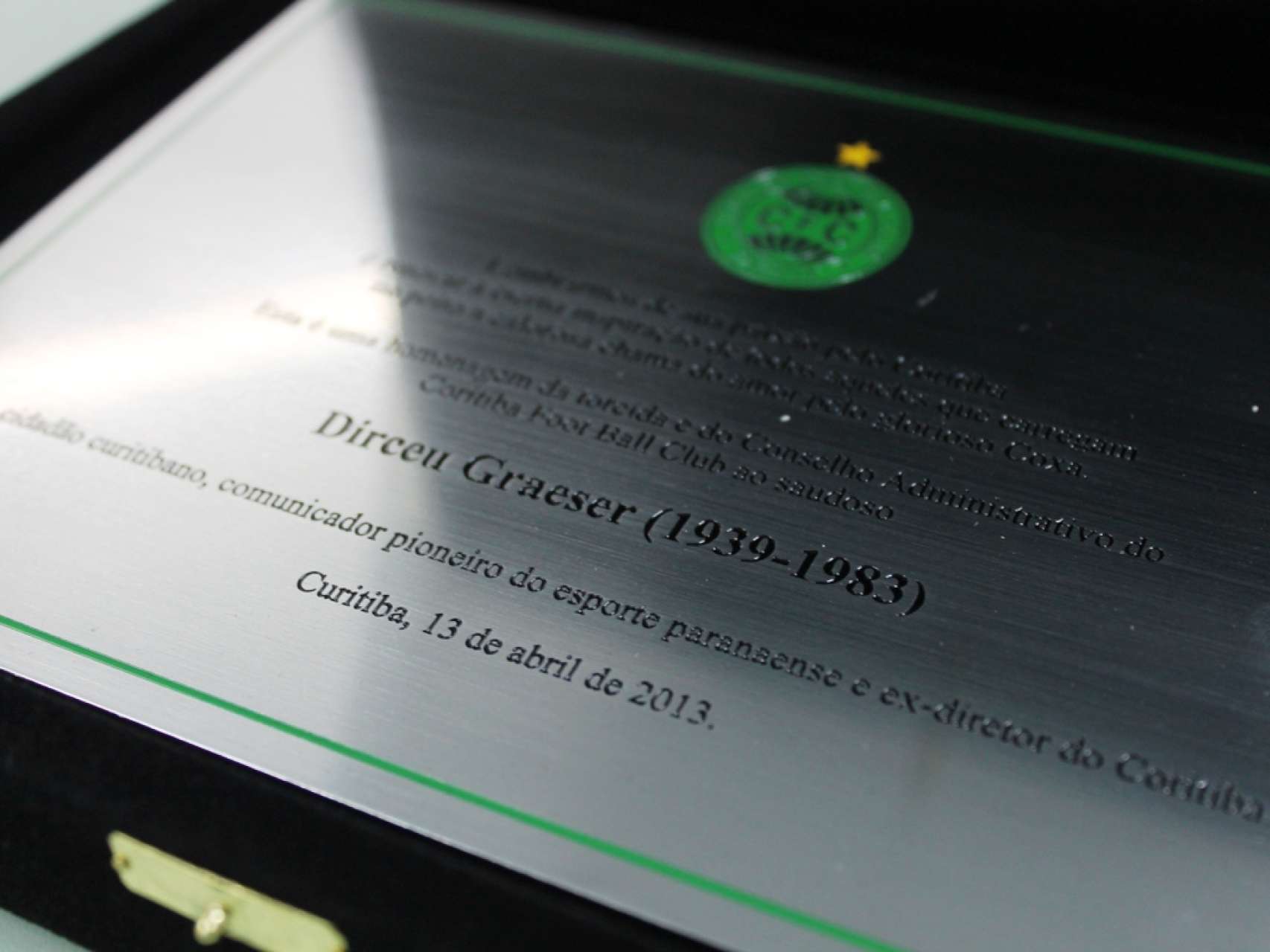 Coritiba presta homenagem a Dirceu Greaser no Couto