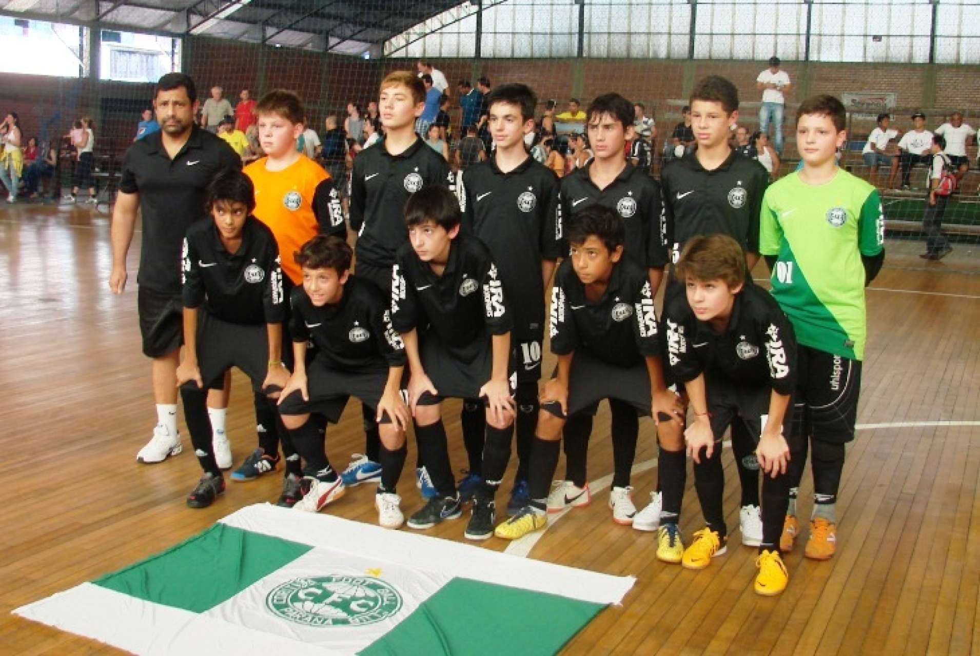 No futsal, Coxa Sub-13 goleia e conquista a Taa Curitiba