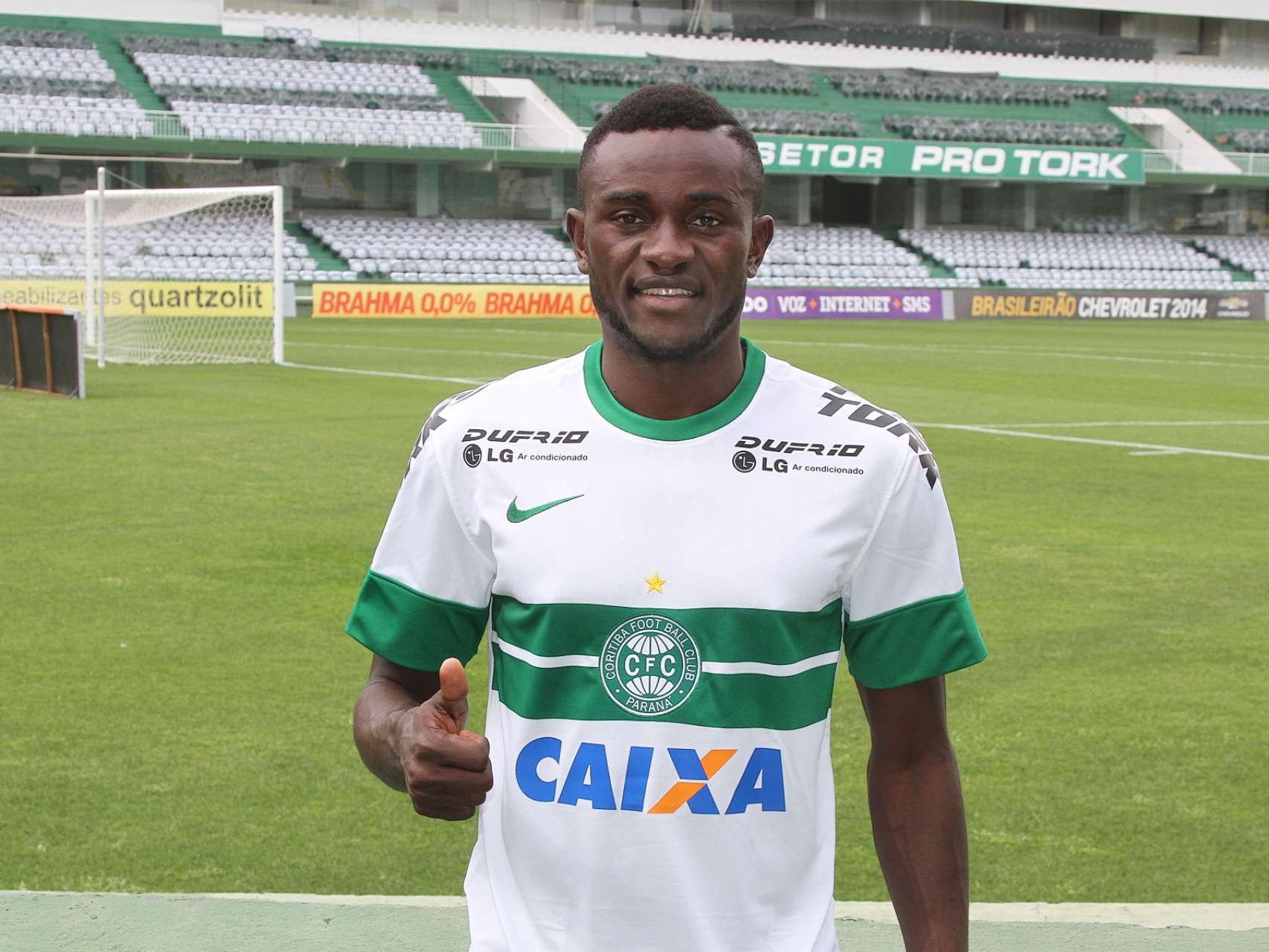 Coritiba confirma Joel