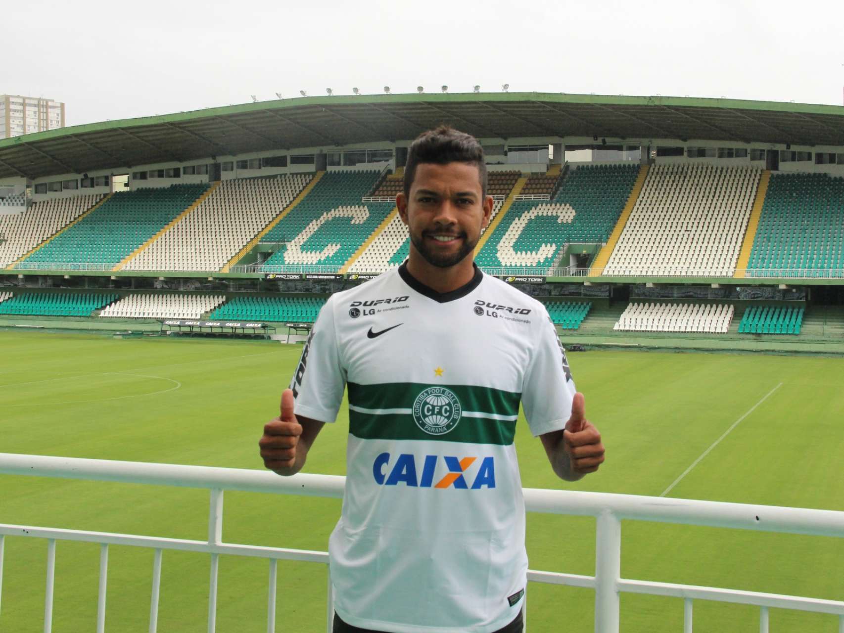 Wallyson chega ao Coxa