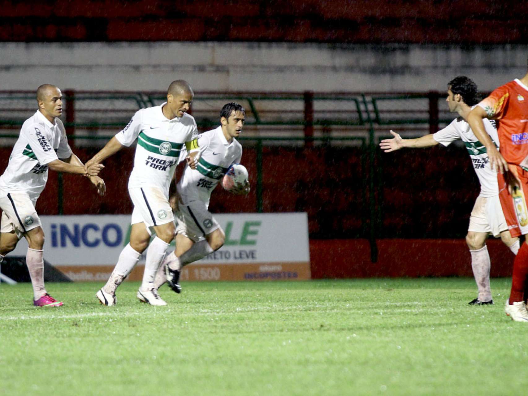 Fotos: Paranava 2x2 Coritiba