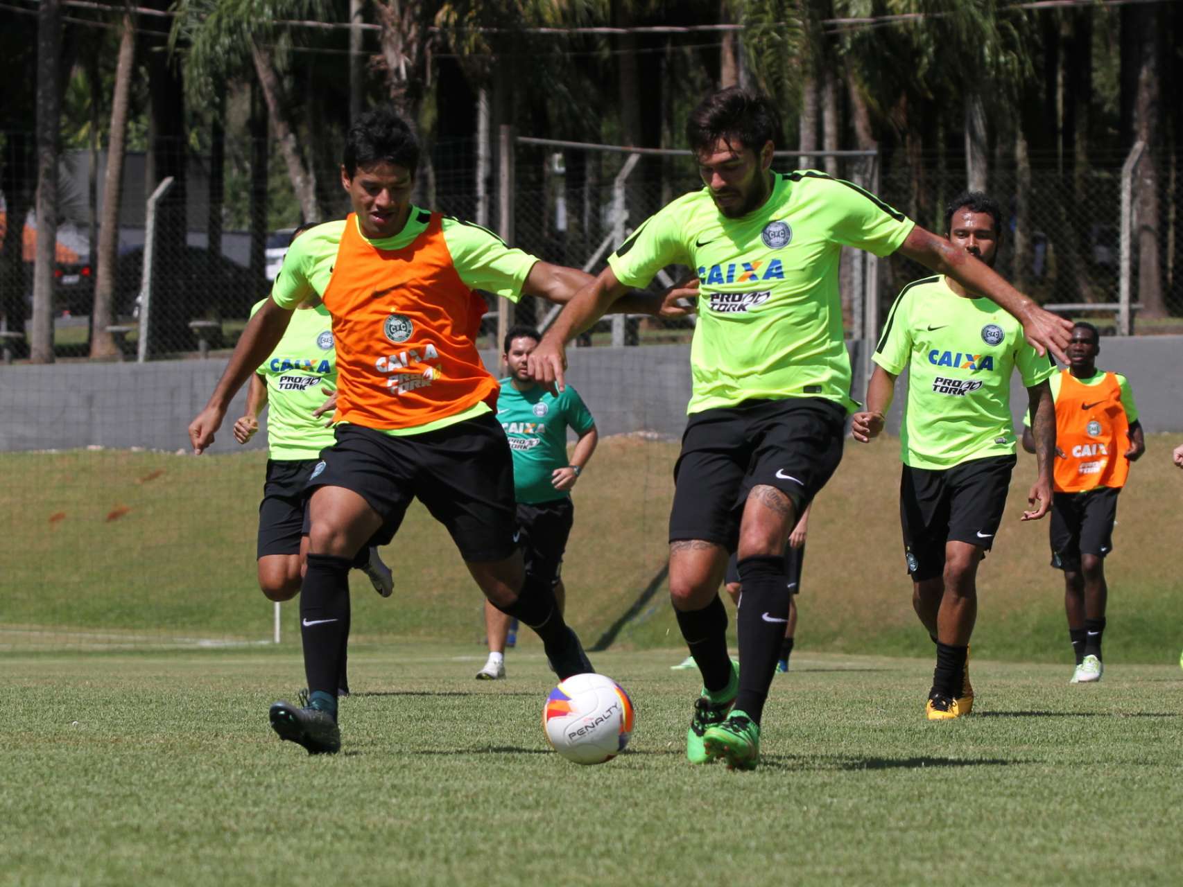 Contrataes estrangeiras